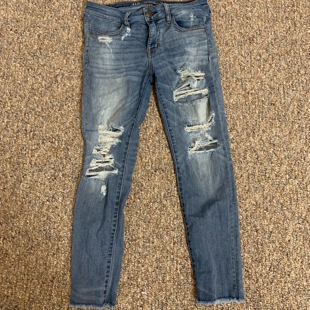 *AMERICAN EAGLE* Skinny crop jeans